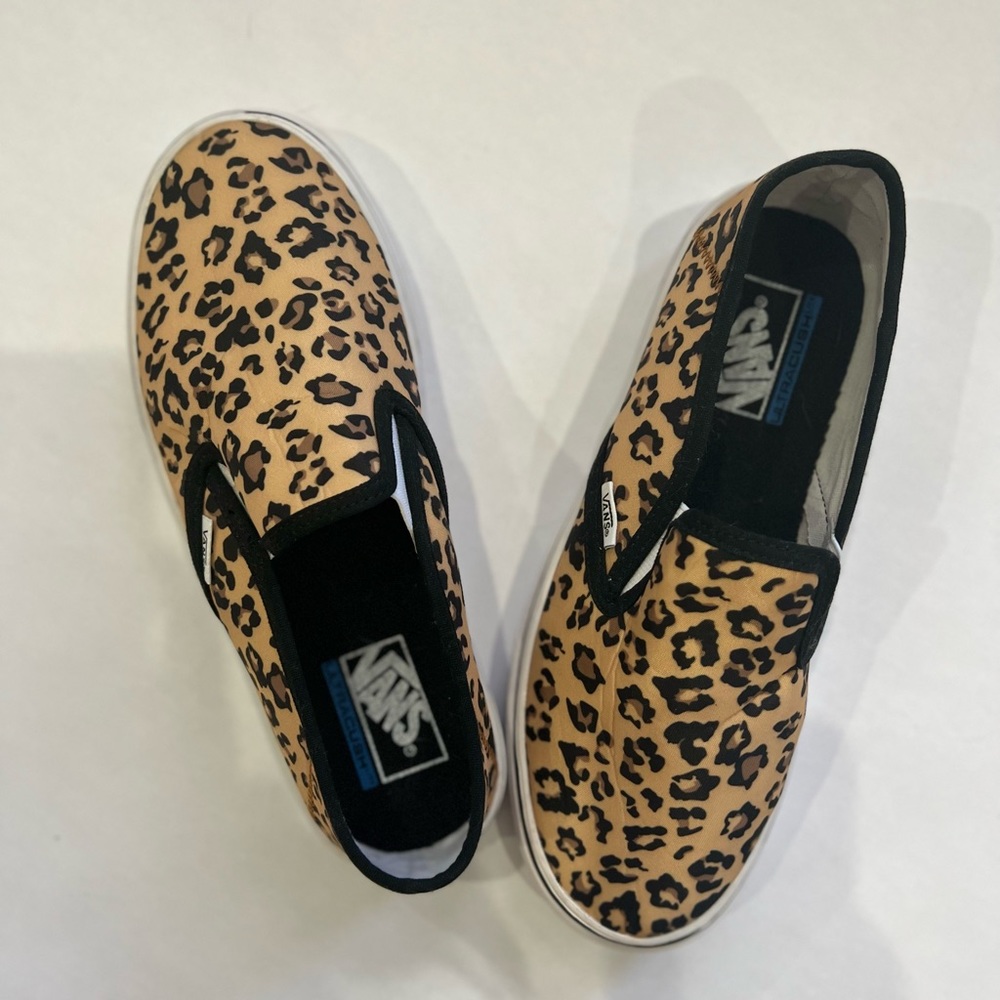 EUC Cheetah Print Vans- fits like a 9.5